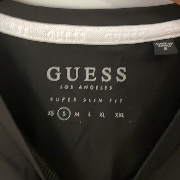 Guess Men’s Super Slim Fit Barcode Mystery Logo Tee Size Small - Picture 4 of 16